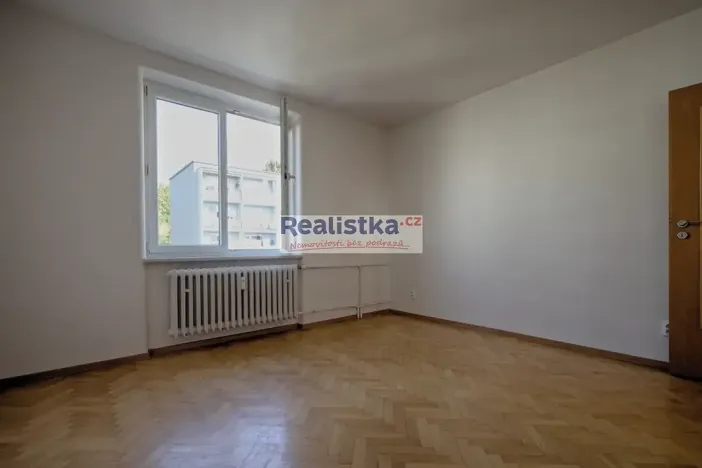 Pronájem bytu 3+1, Plzeň, Pod Záhorskem, 77 m2