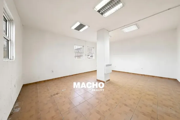 Pronájem skladu, Chrášťany, K Vodojemu, 472 m2