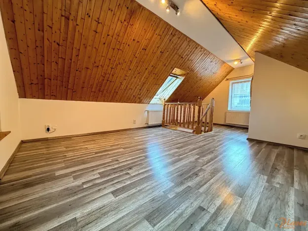Pronájem bytu 2+1, Holubice, V Průhonu, 50 m2