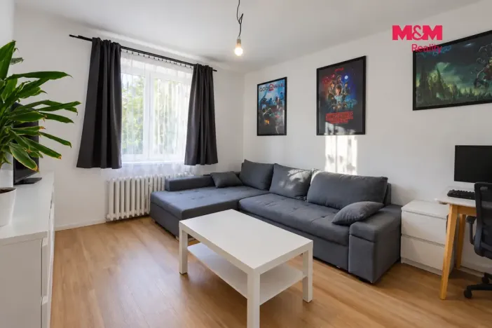 Pronájem bytu 1+1, Pardubice - Bílé Předměstí, Na Okrouhlíku, 28 m2