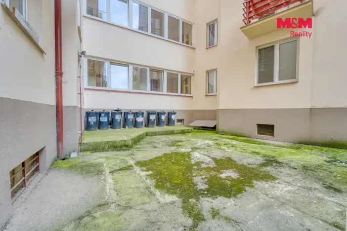 Prodej skladu, Praha, Jugoslávských partyzánů, 16 m2
