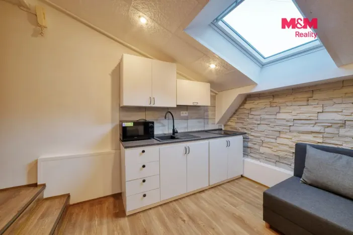 Pronájem bytu 1+1, Mariánské Lázně, Třebízského, 29 m2