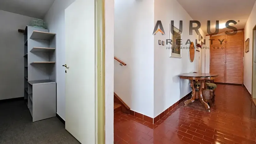 Pronájem bytu 4+1, Praha - Břevnov, Na Petřinách, 105 m2