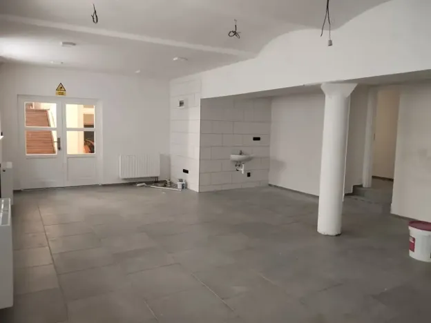 Pronájem komerční nemovitosti, Olomouc, Horní náměstí, 100 m2