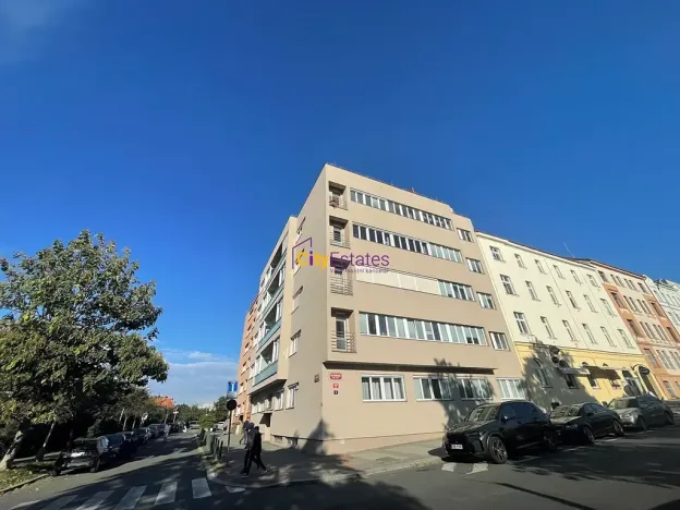 Pronájem bytu 2+1, Praha - Nusle, Na Pankráci, 59 m2