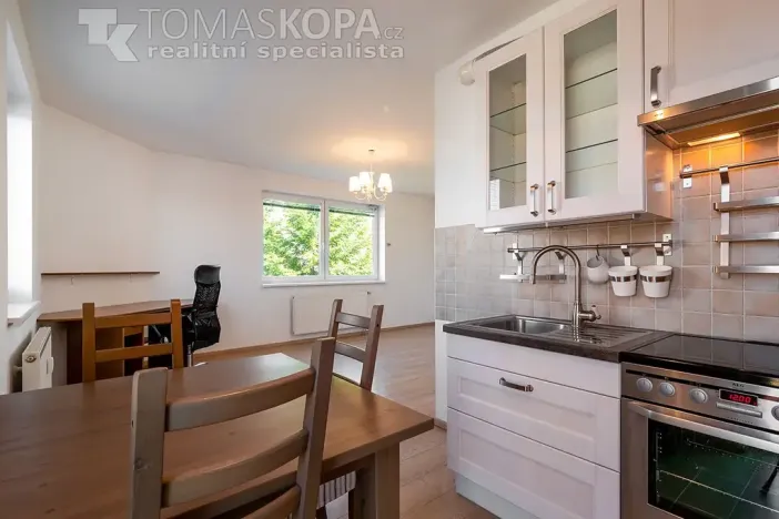 Pronájem bytu 1+kk, Odolena Voda, Pod Tvrzí, 42 m2