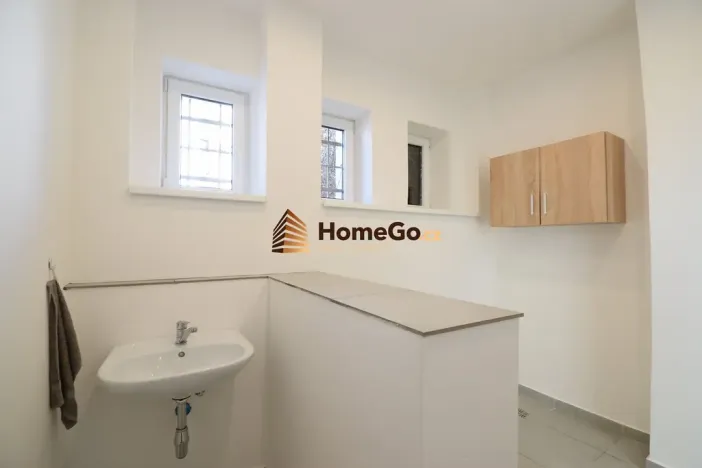 Pronájem obchodního prostoru, Praha - Hostivař, Hostivařská, 106 m2