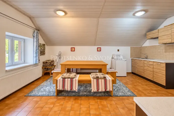 Prodej ubytování, Strachotín, Sklepní, 285 m2