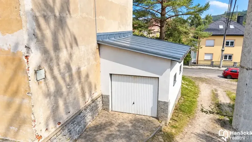 Prodej garáže, Jeseník, Husova, 20 m2