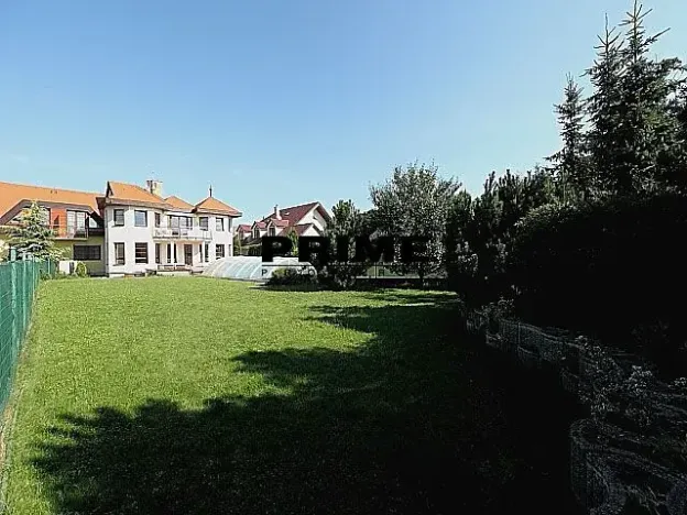 Pronájem kanceláře, Praha, Na cípu, 440 m2