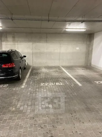 Pronájem garáže, Praha - Střížkov, 16 m2