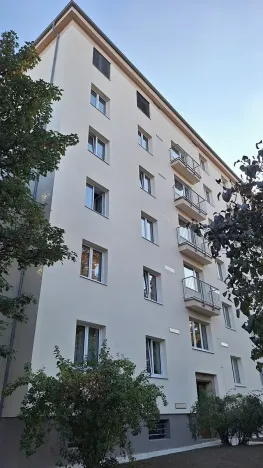 Pronájem bytu 2+1, Praha - Žižkov, Pod lipami, 55 m2