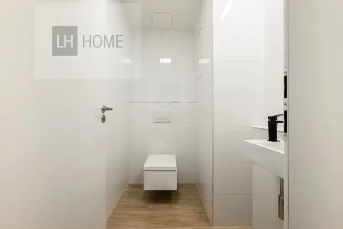 Prodej bytu 2+kk, České Budějovice, Čakovská, 77 m2