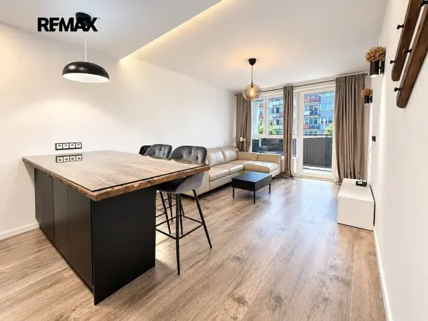 Pronájem bytu 2+kk, Praha - Vysočany, Pod Harfou, 55 m2