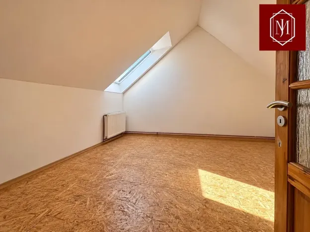 Pronájem bytu 3+1, Kunžak, Hradecká, 105 m2