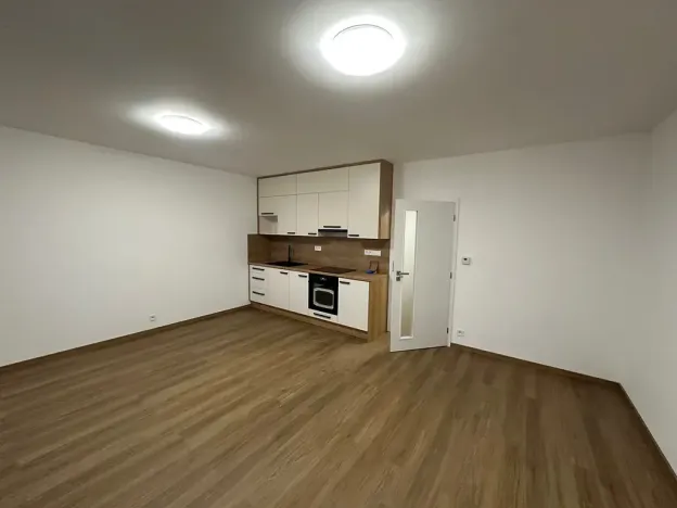 Pronájem bytu 1+kk, Havlíčkův Brod, U Cihláře, 34 m2