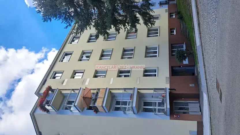 Pronájem bytu 1+kk, Praha - Nusle, Boleslavova, 35 m2