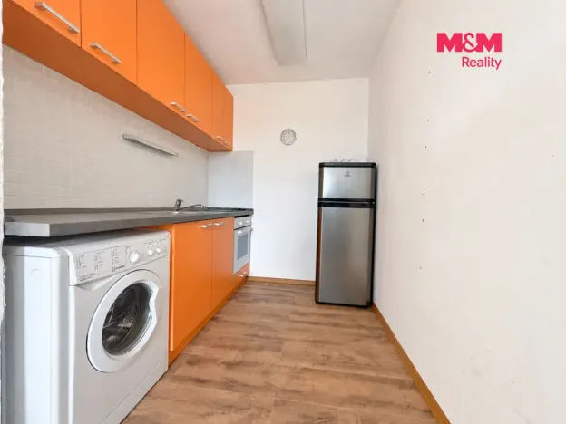 Pronájem bytu 1+kk, Praha - Řepy, Vondroušova, 36 m2