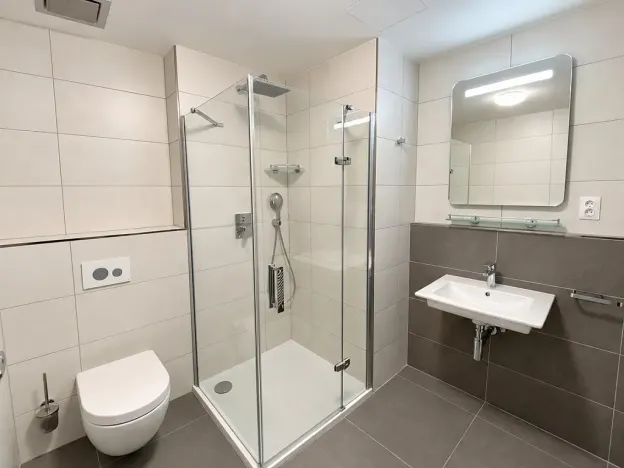 Pronájem bytu 1+kk, Praha - Holešovice, Na Maninách, 33 m2