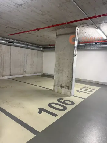 Pronájem garážového stání, Brno, Lidická, 15 m2