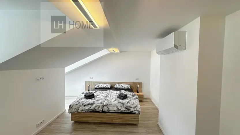 Pronájem bytu 2+kk, Karlovy Vary, 86 m2