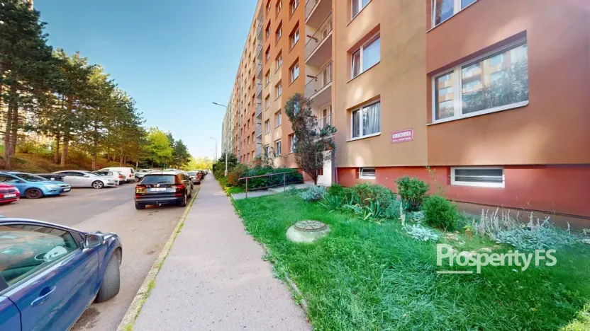 Pronájem bytu 1+1, Ústí nad Labem - Severní Terasa, Kmochova, 33 m2