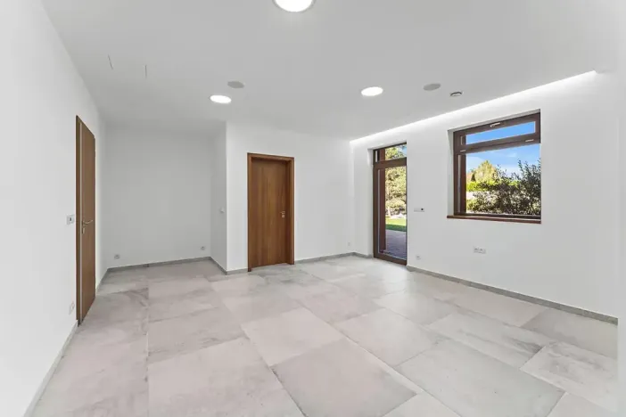 Prodej kanceláře, Velké Přítočno, 350 m2