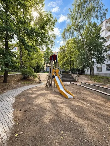 Pronájem bytu 2+kk, Praha - Žižkov, Baranova, 58 m2