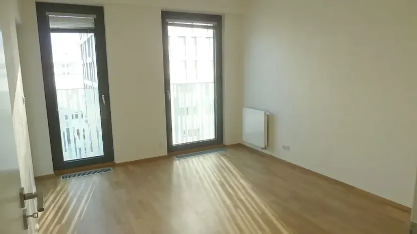 Pronájem bytu 2+kk, Praha - Žižkov, Olšanská, 61 m2
