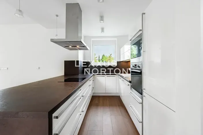 Pronájem rodinného domu, Praha - Břevnov, Anhaltova, 500 m2