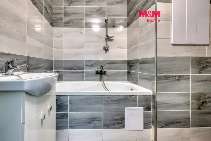 Pronájem bytu 3+1, Rotava, Sídliště, 56 m2
