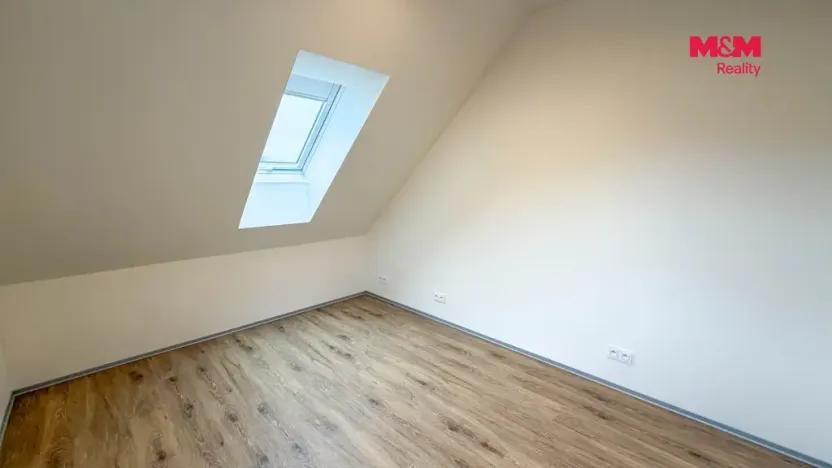 Pronájem bytu 3+kk, Nový Bor, Sklářská, 85 m2