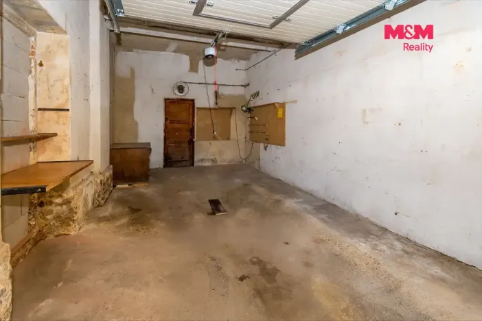 Pronájem garáže, Nový Bor, 23 m2
