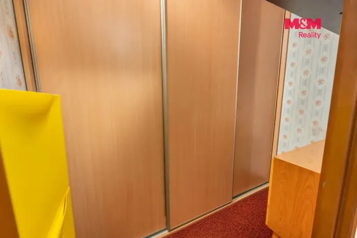Pronájem bytu 2+1, Praha - Kobylisy, Košťálkova, 55 m2