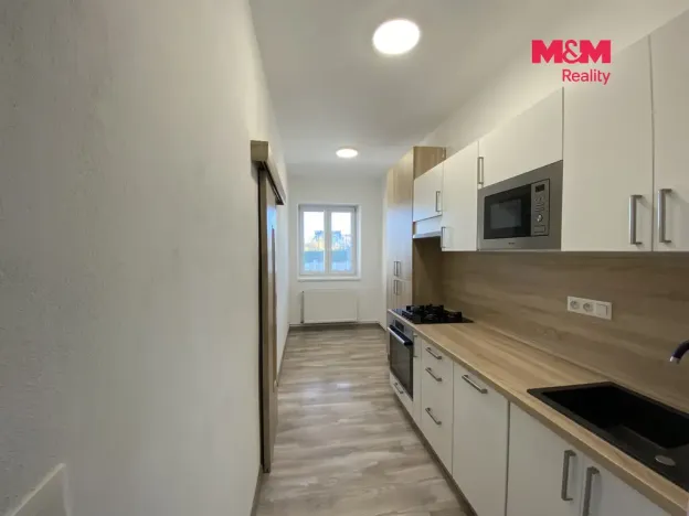Pronájem bytu 2+1, Krnov - Pod Cvilínem, Zeyerova, 50 m2