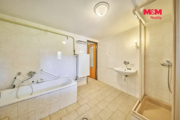 Prodej rodinného domu, Radvanice, 185 m2