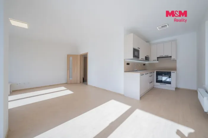 Pronájem bytu 1+kk, Cheb, K Pomezí, 41 m2