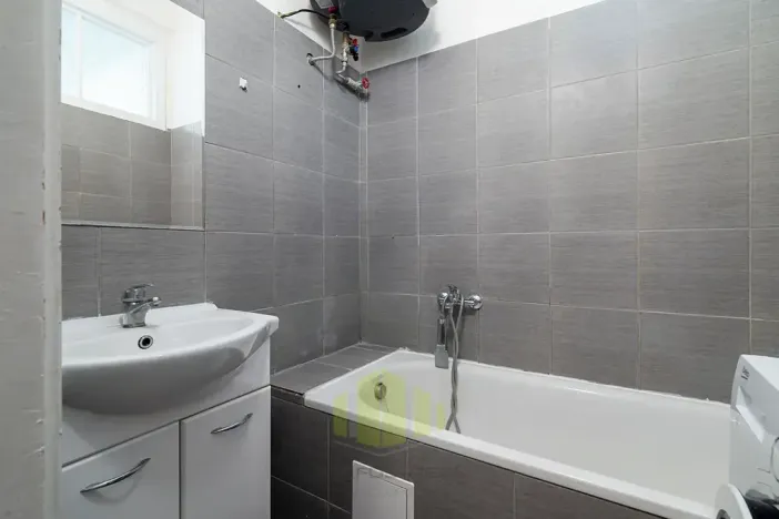 Prodej bytu 2+kk, Olomouc, Charkovská, 48 m2