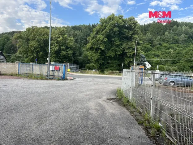 Pronájem skladu, Suchovršice, 700 m2
