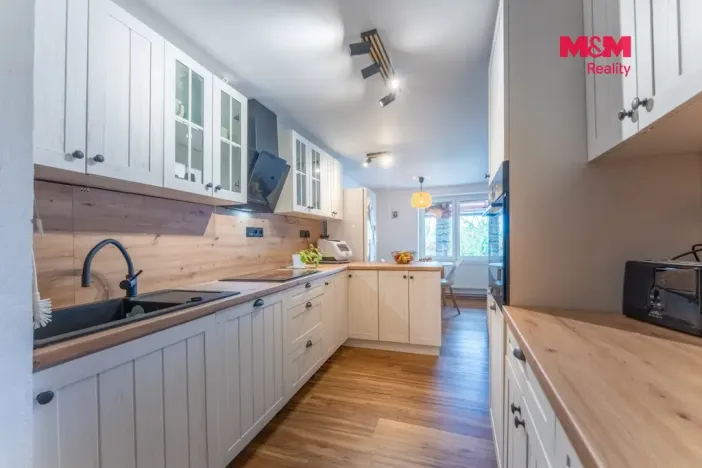 Prodej rodinného domu, Slavhostice, 181 m2