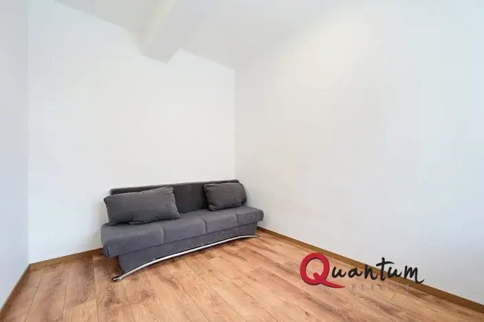 Prodej ubytování, Praha - Suchdol, Suchdolské náměstí, 19 m2