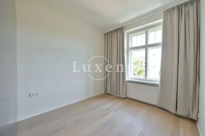 Pronájem bytu 3+kk, Praha - Vinohrady, náměstí Jiřího z Poděbrad, 137 m2