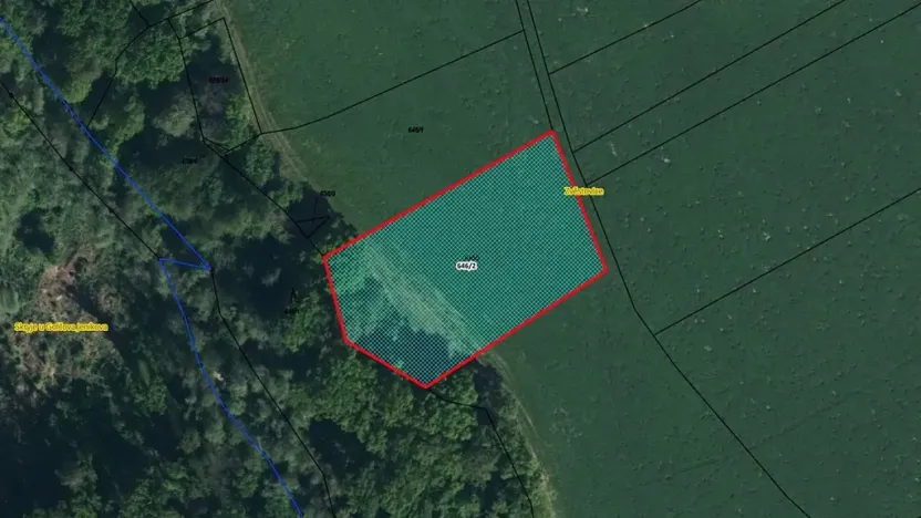 Prodej podílu pole, Zvěstovice, 423 m2