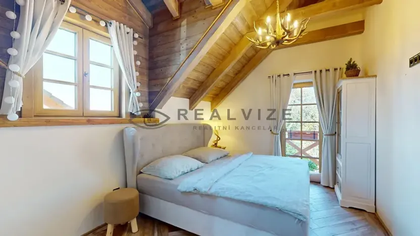 Prodej apartmánu, Lipí, 155 m2