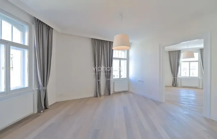 Pronájem bytu 3+kk, Praha - Vinohrady, náměstí Jiřího z Poděbrad, 137 m2