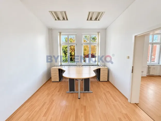 Pronájem kanceláře, České Budějovice, Hradební, 40 m2