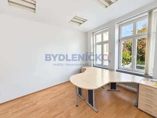 Pronájem kanceláře, České Budějovice, Hradební, 40 m2