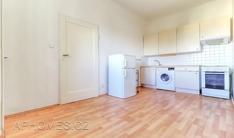 Pronájem bytu 1+1, Praha - Žižkov, Křišťanova, 50 m2