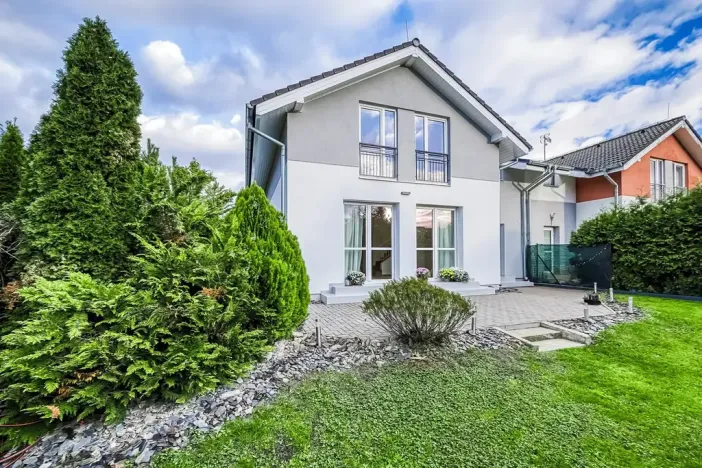 Prodej rodinného domu, Bašť, Kostelecká, 145 m2