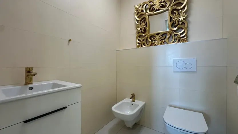 Pronájem vily, Zlín, 574 m2